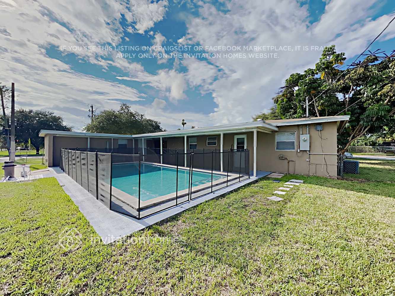 Building Photo - 6750 SW 25th St