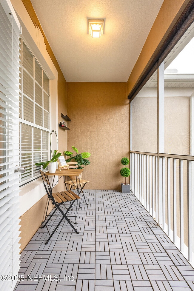 Building Photo - 7990 Baymeadows Rd
