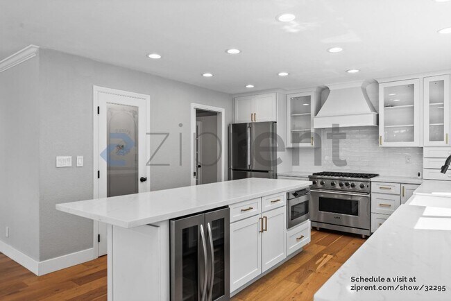 Building Photo - 144 Oakridge Dr