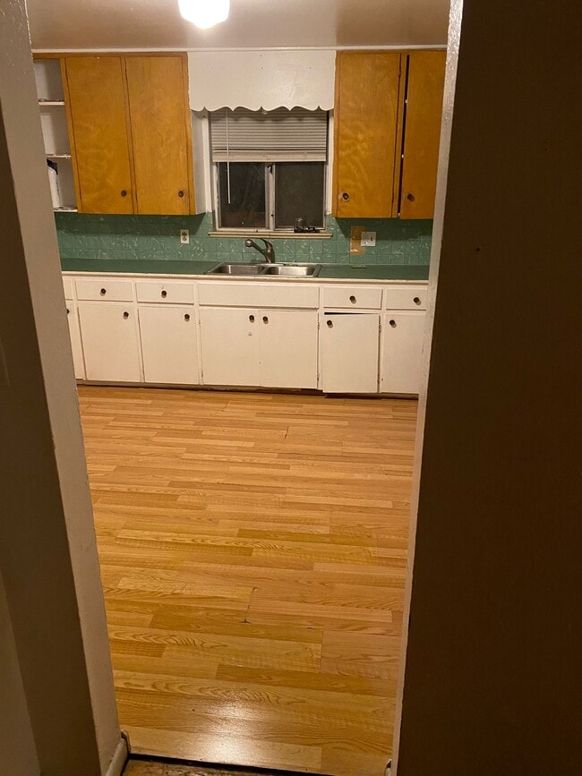 Building Photo - 775 S Leyden St