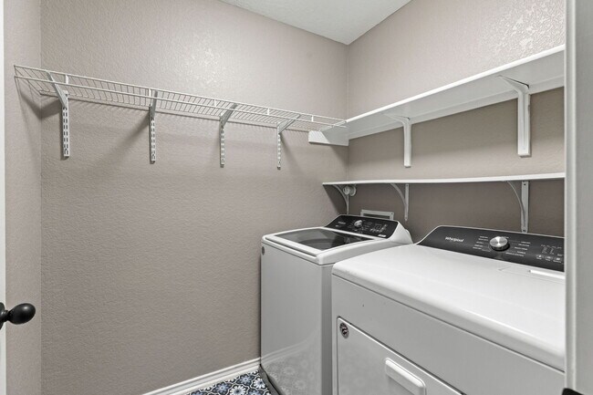 Building Photo - 4342 Safe Hbr