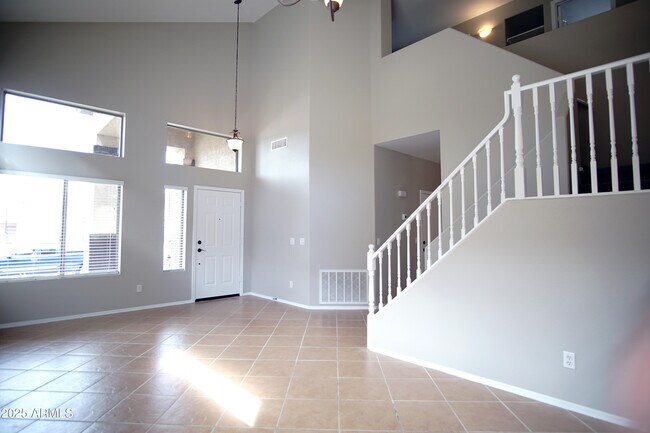 Building Photo - 9343 W Quail Ave