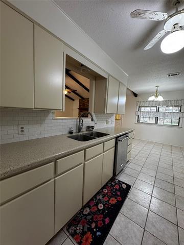 Building Photo - 3205 Pin Oak Dr
