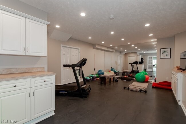 Building Photo - 8600 Tamarack Trail