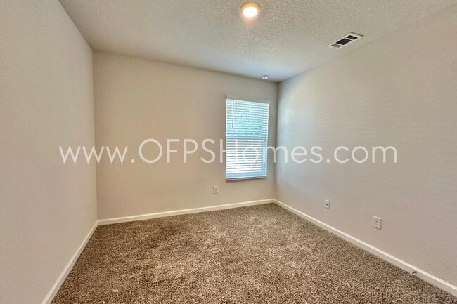 Building Photo - 3125 Van Day Way