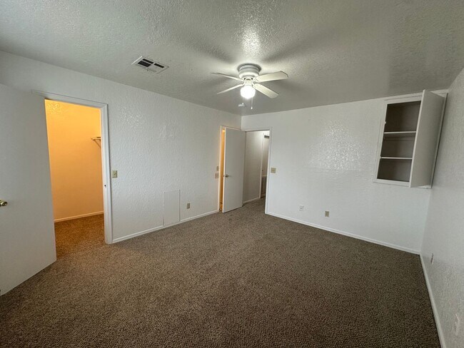 Building Photo - 1311 Eastgate Dr