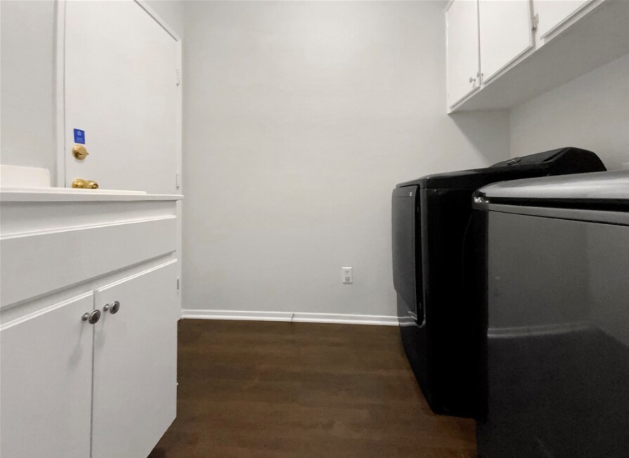 Building Photo - 27247 Coyote Mesa Dr