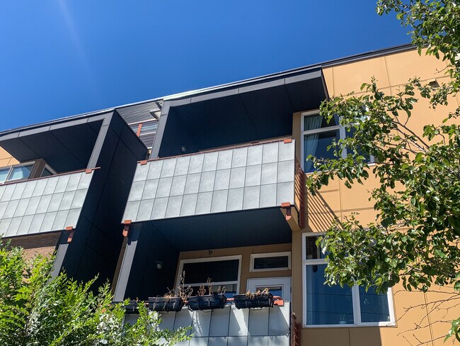 3rd story private balcony with city views. - 3101 Blake St