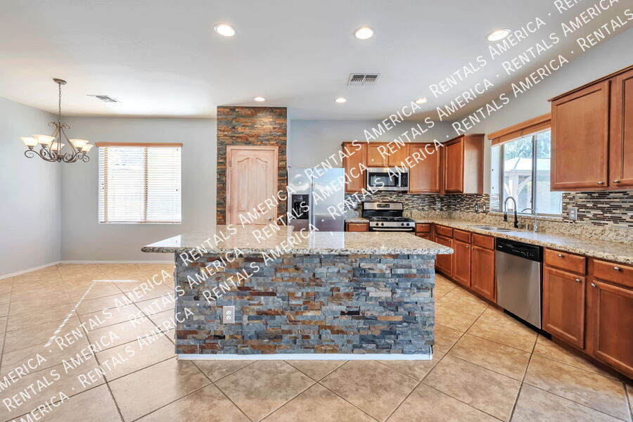 Building Photo - 6756 S Seton Ave