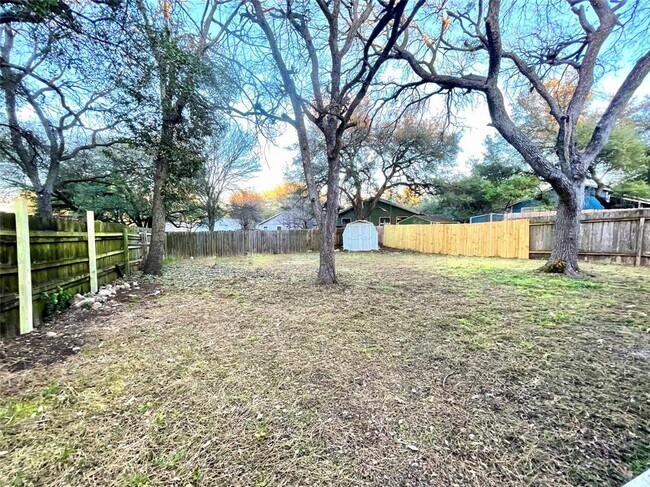 Building Photo - 5912 Avery Island Ave