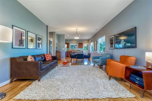 Building Photo - 497 Reserve Way