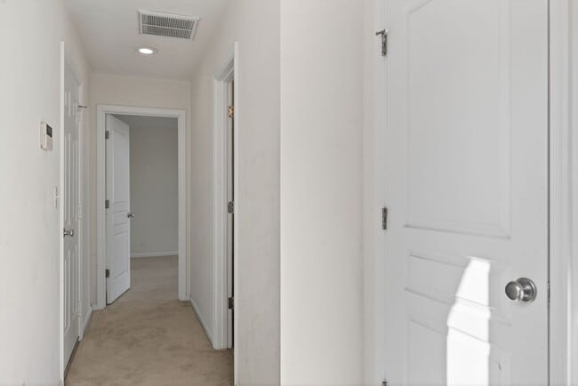 Building Photo - Chesapeake Beach