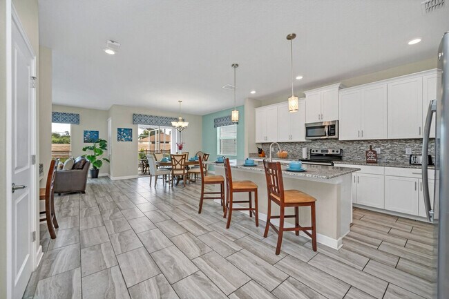 Building Photo - 1614 Moon Valley Dr