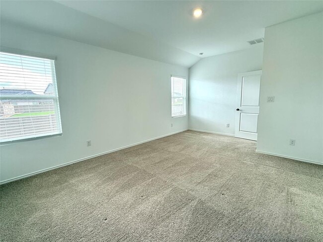 Building Photo - 289 Sormonne Lp