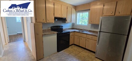 Building Photo - 5 Waldemar Ave
