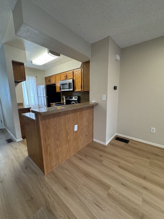 Building Photo - 2603 E Nichols Cir