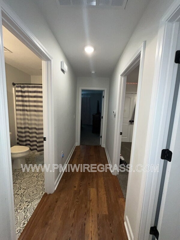Building Photo - 113 Longleaf Ln