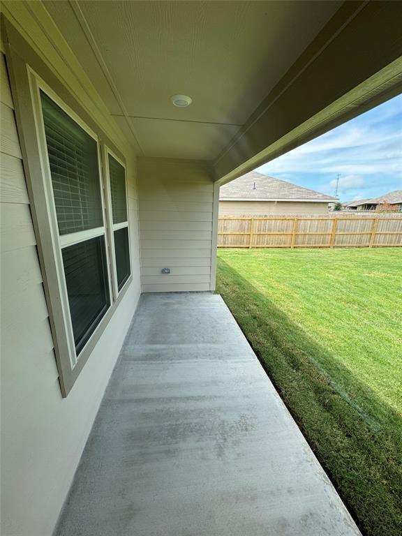 Building Photo - 209 Blanco Dr