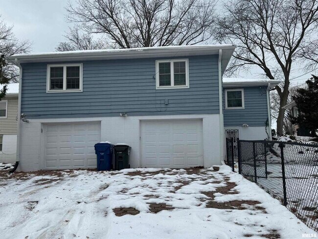 Building Photo - 3319 N Marquette St