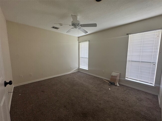 Building Photo - 13032 Centaurus Ct