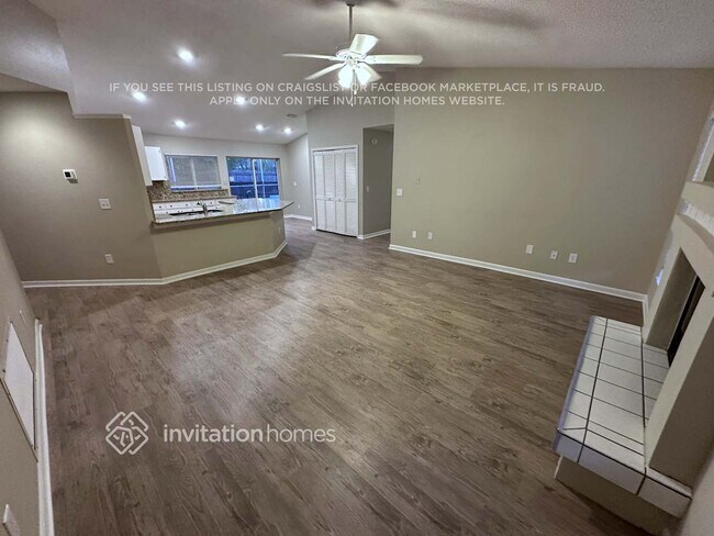 Building Photo - 1902 River Crossing Dr