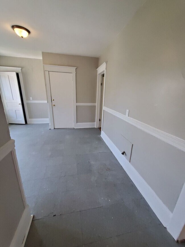 Building Photo - 2023-2025 N 24th St. (Duplex)