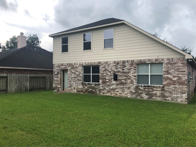 Building Photo - 210 Briar Trace Ln