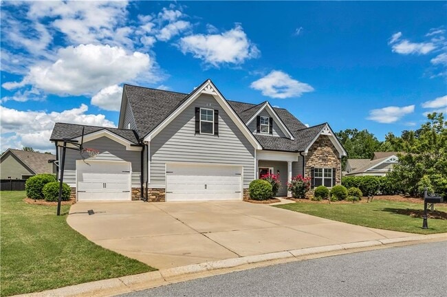 Building Photo - 304 Red Cap Cir