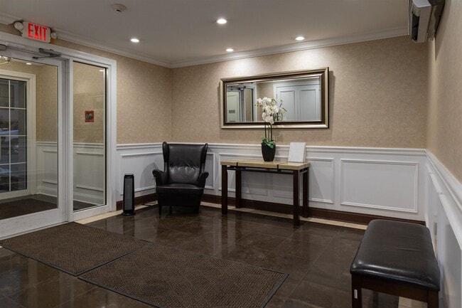 Building Photo - 316 51st St