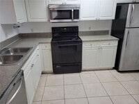 Building Photo - 5005 Wiles Rd