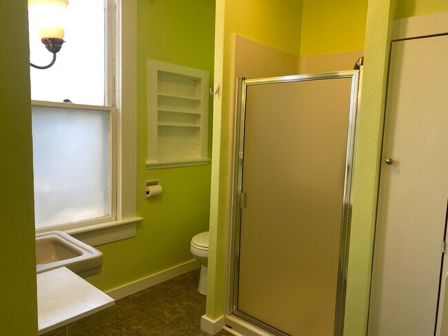 Building Photo - Historic John Rickard House