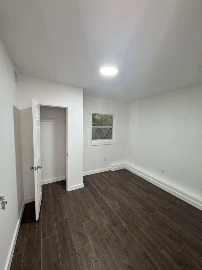 Building Photo - 261 NW 81st St.