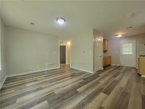 Building Photo - 4750 West Dr