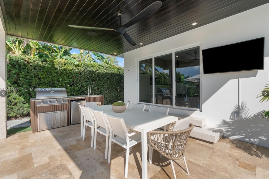 Building Photo - 7810 Hawthorne Ave