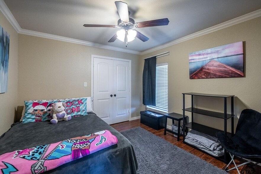 Building Photo - 121 Bois D Arc Dr