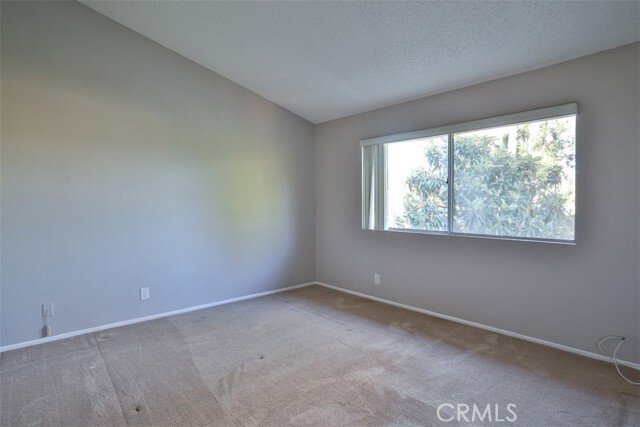 Building Photo - 176 Cll Renata