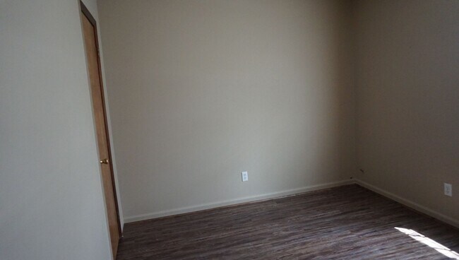 Building Photo - 3515STUD