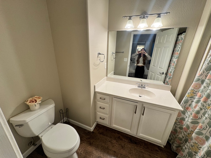 Building Photo - 2423 W Silverton Dr