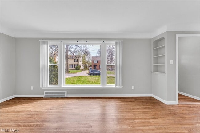 Building Photo - 16705 Glendale Ave