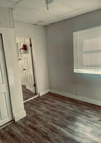 Building Photo - 7871 Terrace Rd