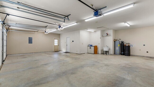 Building Photo - Private 5.5-Acre Retreat in Schoenthal Ranch – Space, Comfort & Country Living