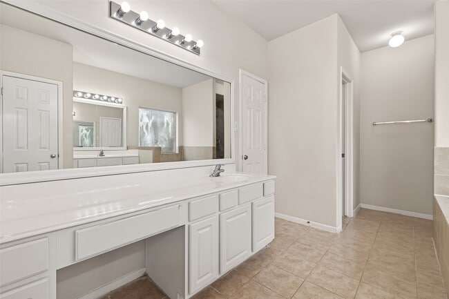 Building Photo - 21711 Crest Peak Way