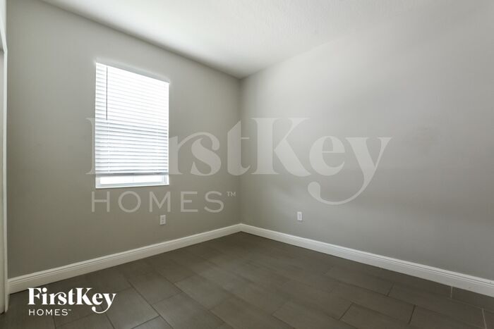 Building Photo - 12018 Sumter Dr
