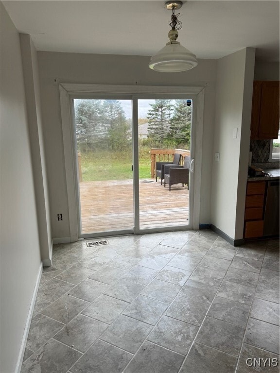 Building Photo - 8281 Dampier Cir