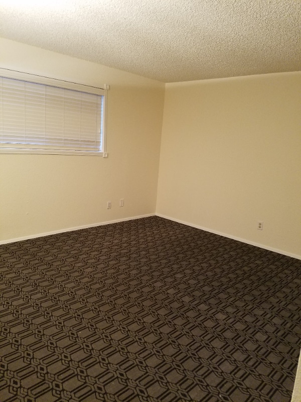 Building Photo - 14527 NE 40th St