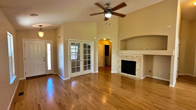 Building Photo - Fantastic 3 Bd 3 Bth + Office in Cherry Creek Schools in Tollgate Crossing!