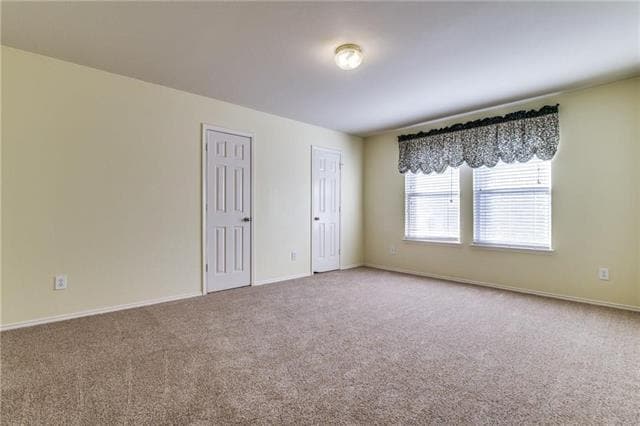 Building Photo - 2096 Royal Acres Trail