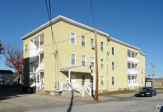 Building Photo - 651 Harvard St