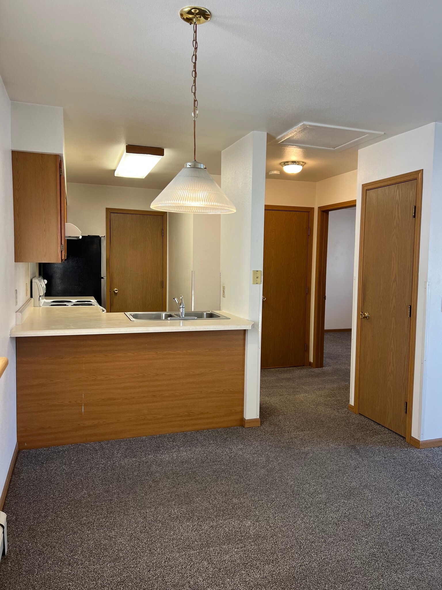 Building Photo - 1526 Lake Elmo Dr