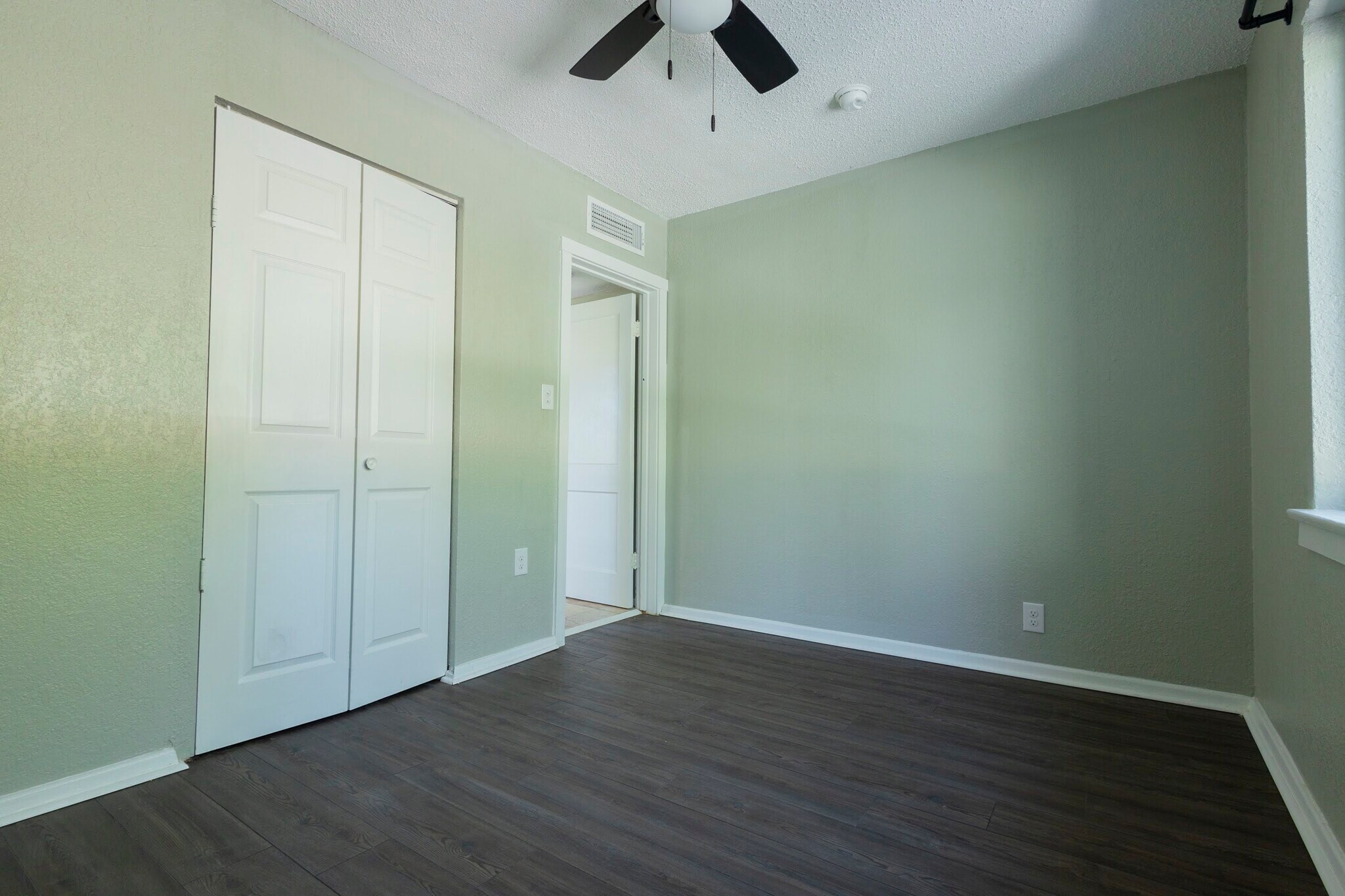 Front Bedroom - 1200 Chadbourne St